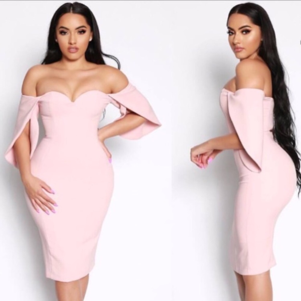 Pink off the shoulder cape sleeve dress😍